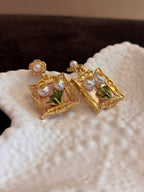 Framed beauty Earrings