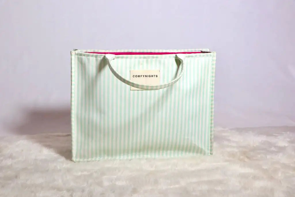 A Little bit Dramatic Tote Bag - Comfy Nights