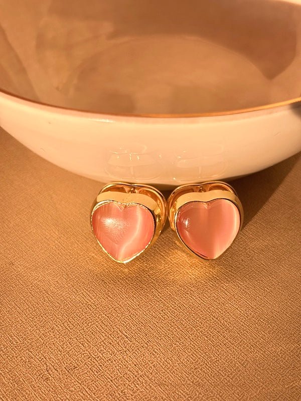 Blushing heart Earrings - Comfy Nights