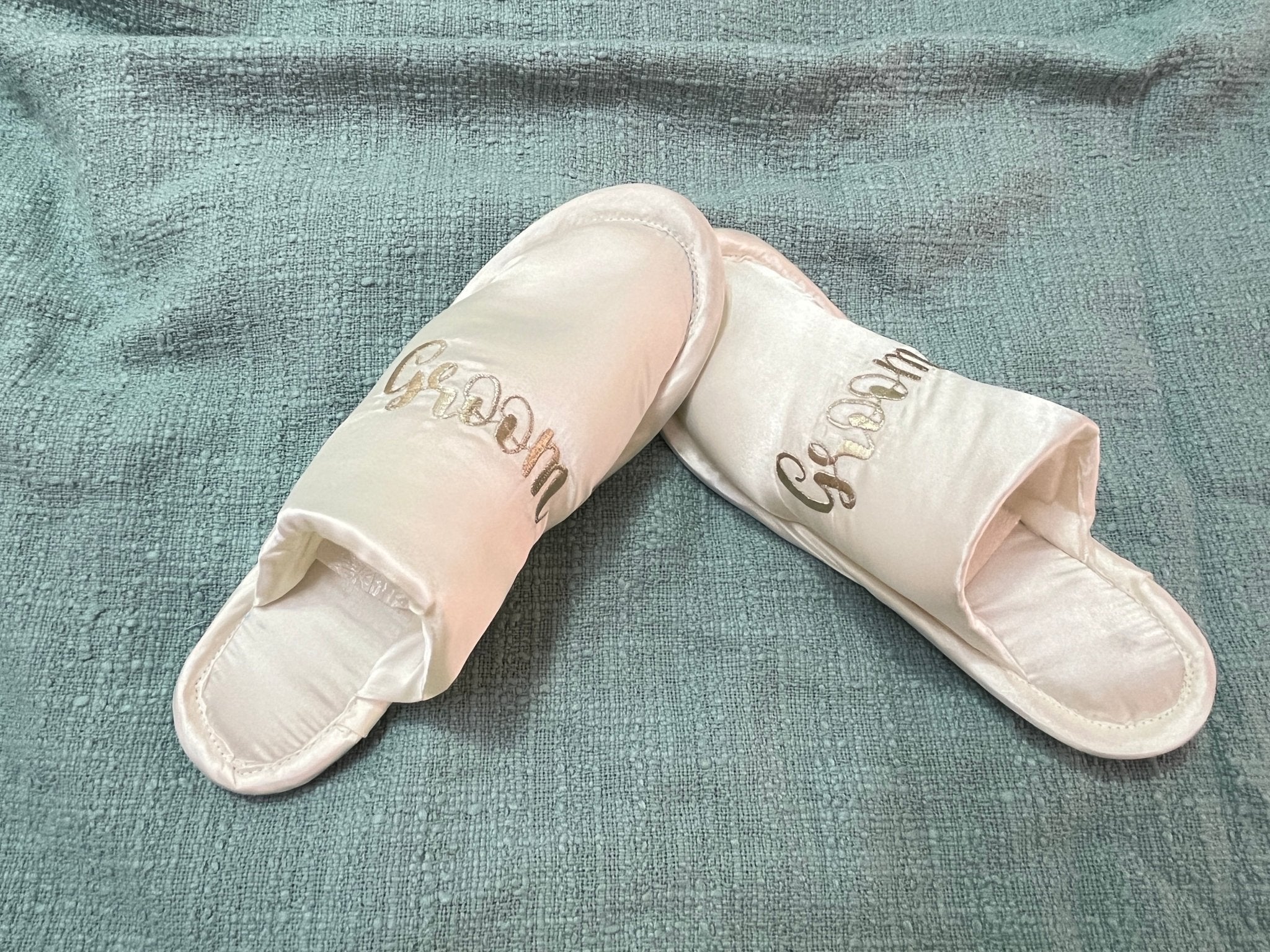 Creamy White Slippers | Prepaid Orders Only - Comfy Nights