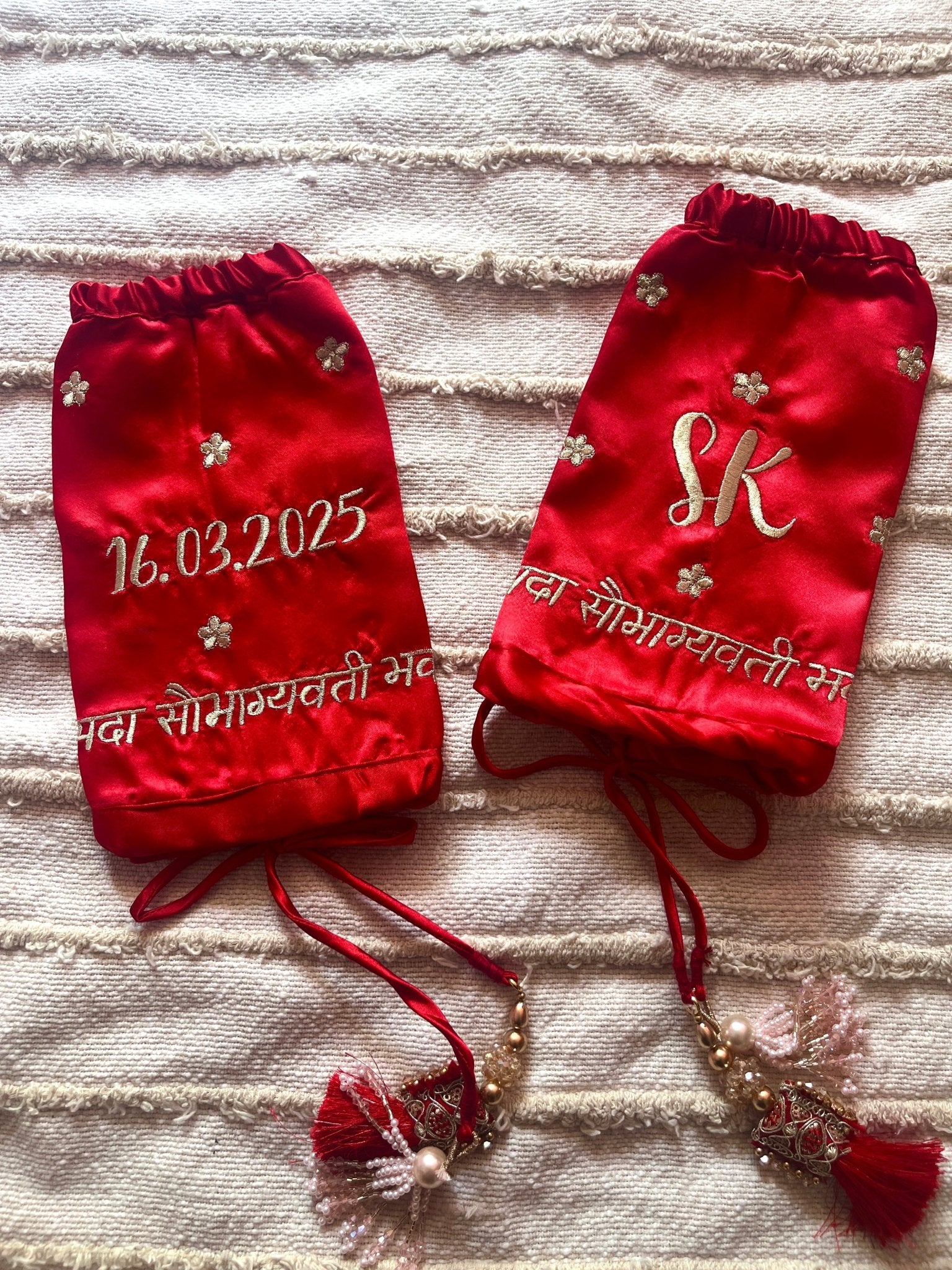 Floral Red Chooda Cover | Prepaid Orders Only - Comfy Nights