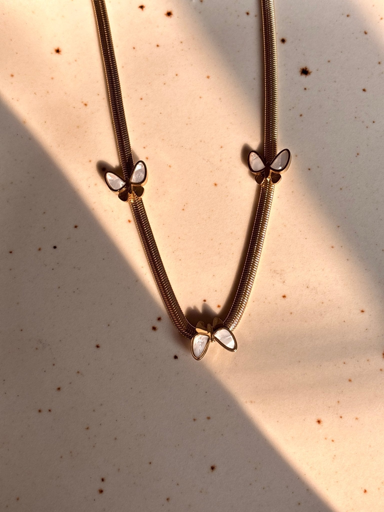 Golden wing charm Necklace - Comfy Nights