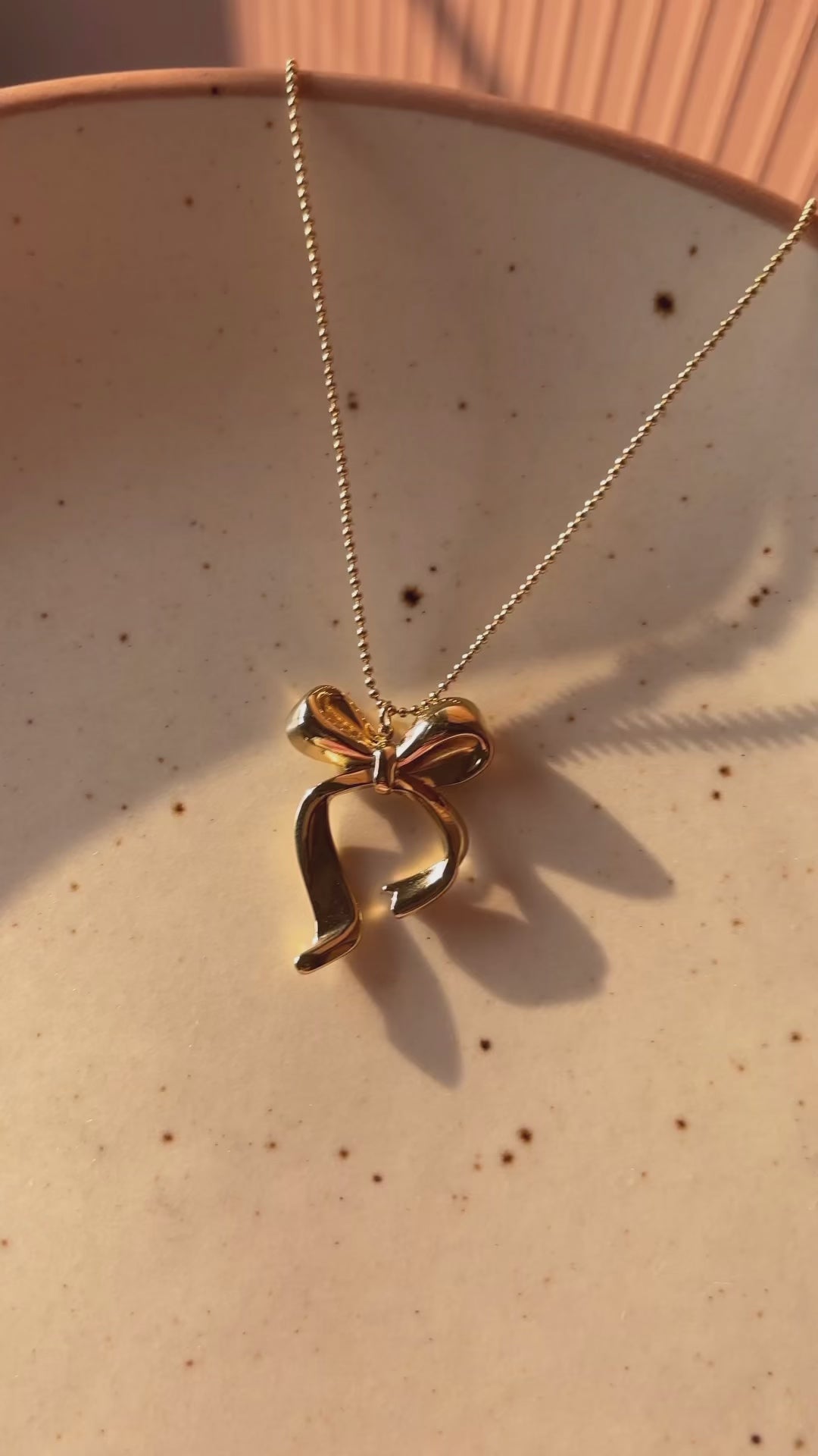 Glided loop Necklace