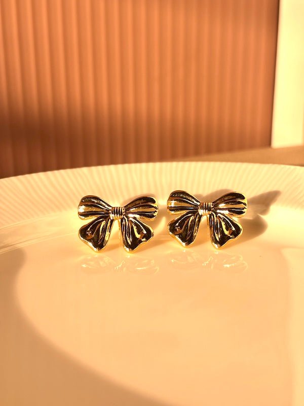Ribboned elegance Earrings - Comfy Nights