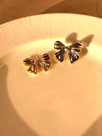 Ribboned elegance Earrings - Comfy Nights