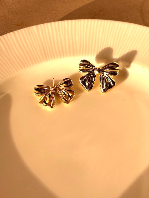 Ribboned elegance Earrings - Comfy Nights