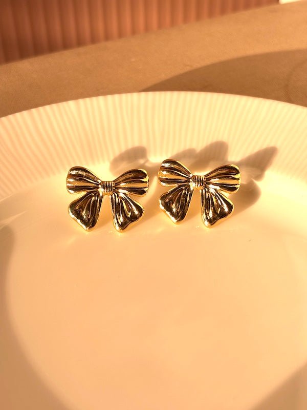 Ribboned elegance Earrings - Comfy Nights