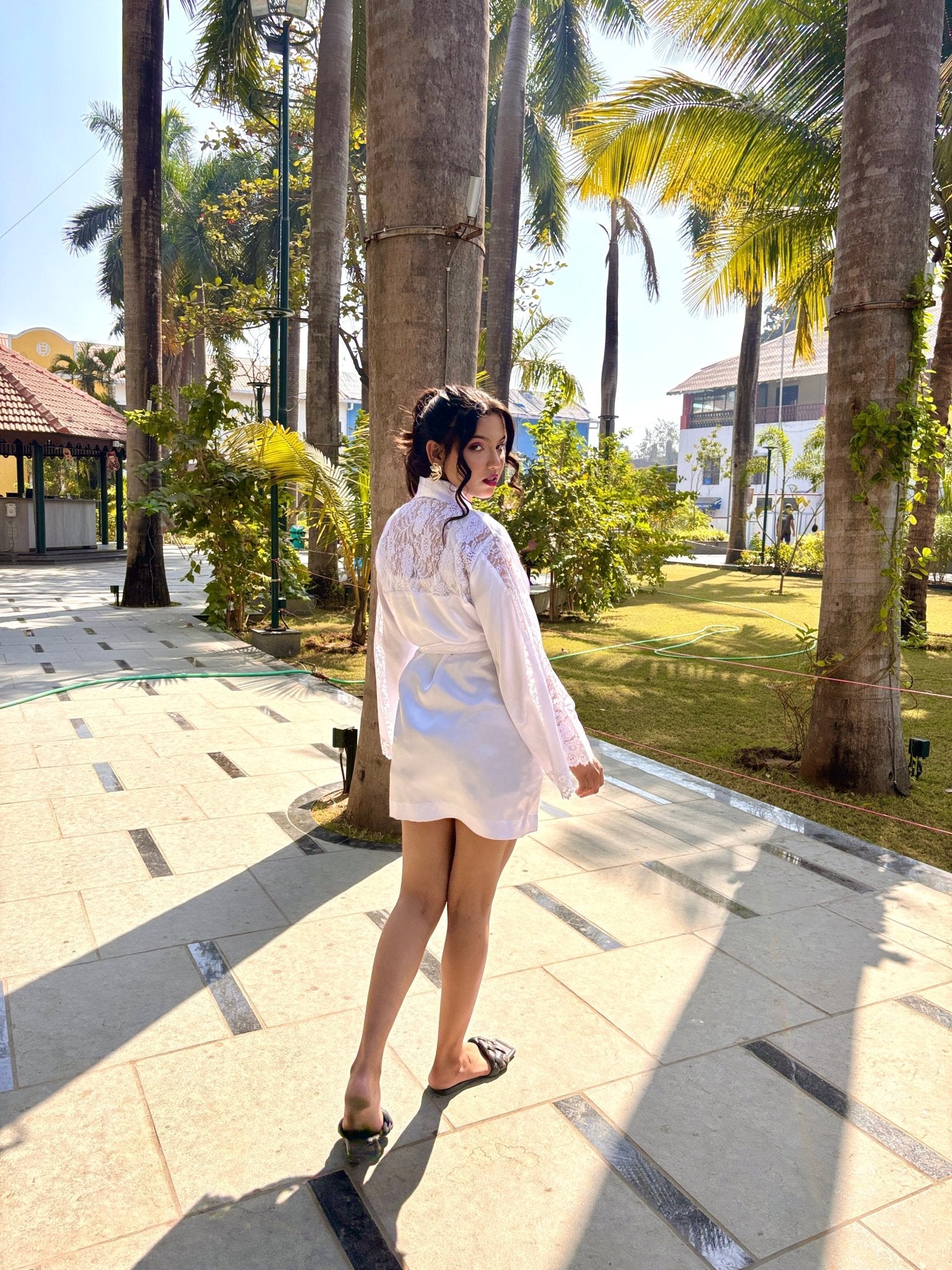 White Lace Robe | Prepaid Orders Only - Comfy Nights