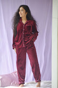 chilling honey-Comfy Nights