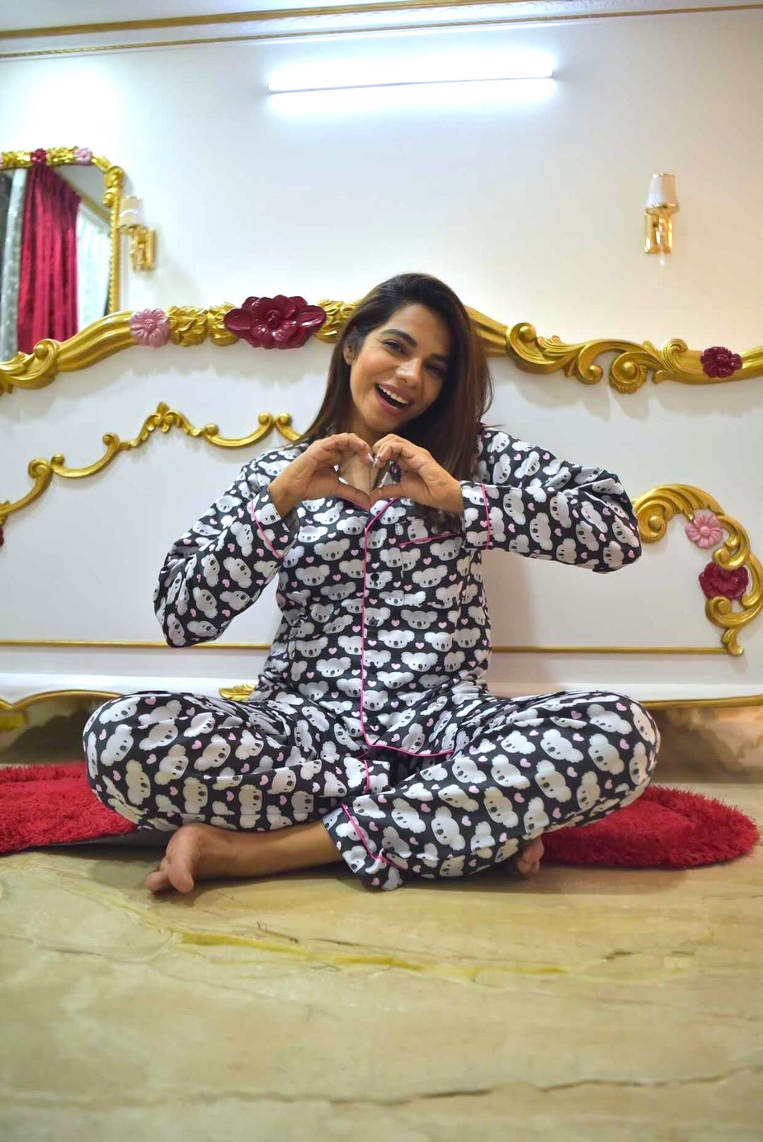 chilling honey-Comfy Nights