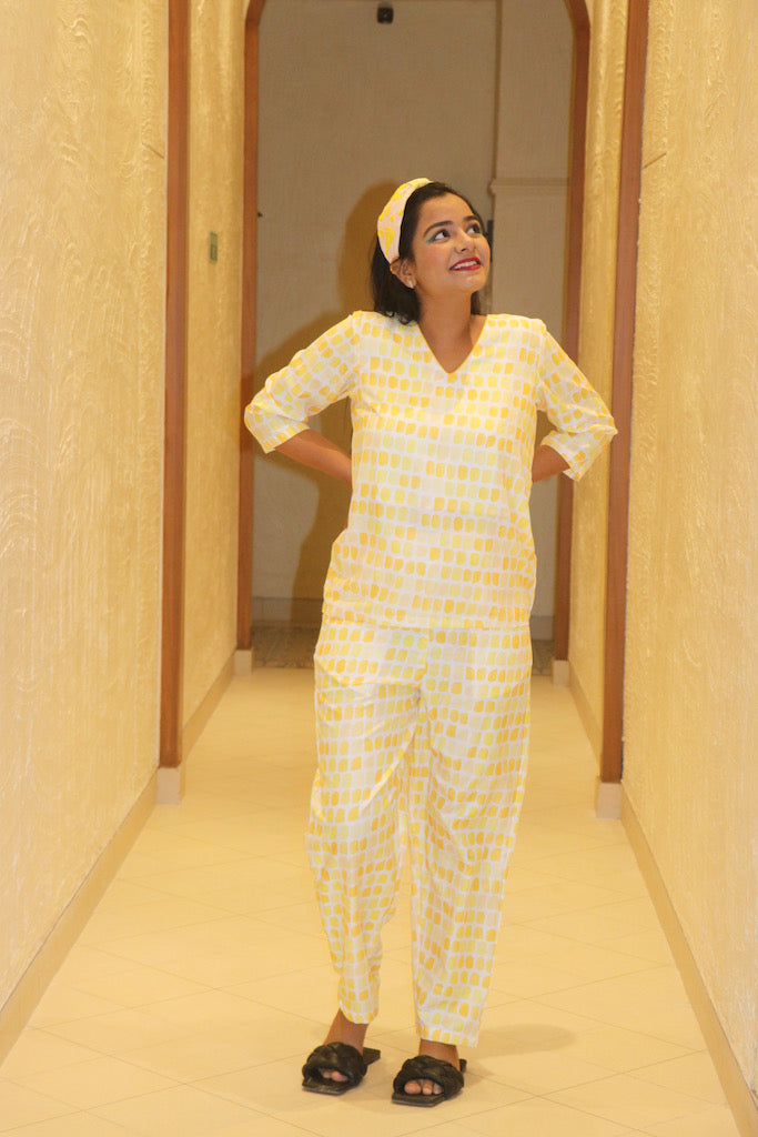 Yellow Ellipse Tee + Pj Set
