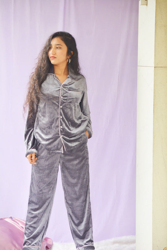 chilling honey-Comfy Nights