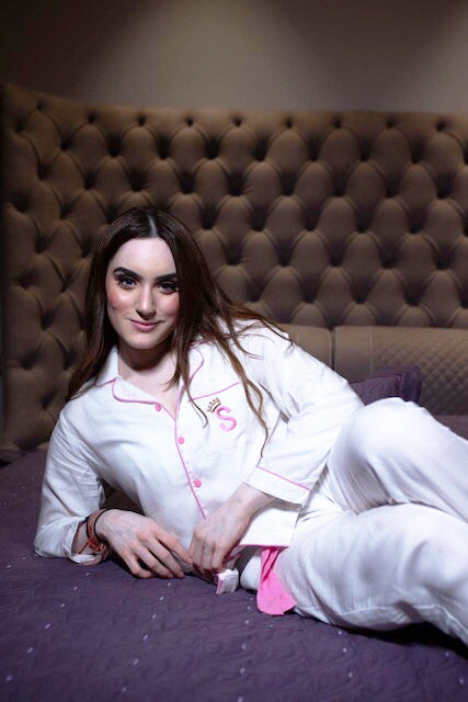 chilling honey-Comfy Nights