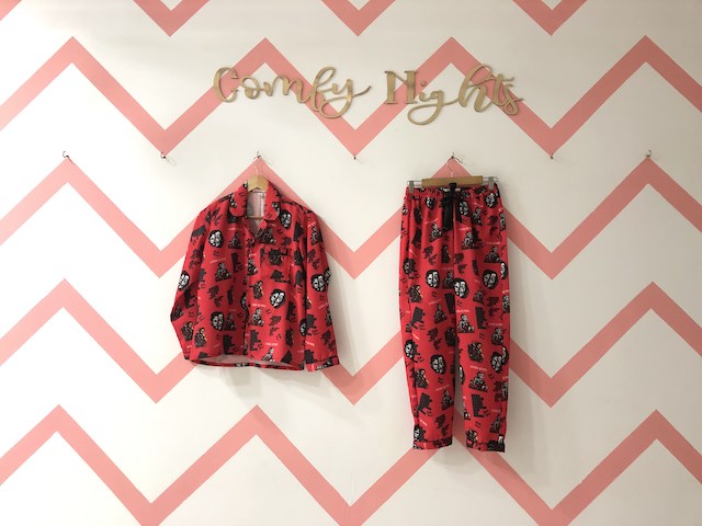 chilling honey-Comfy Nights
