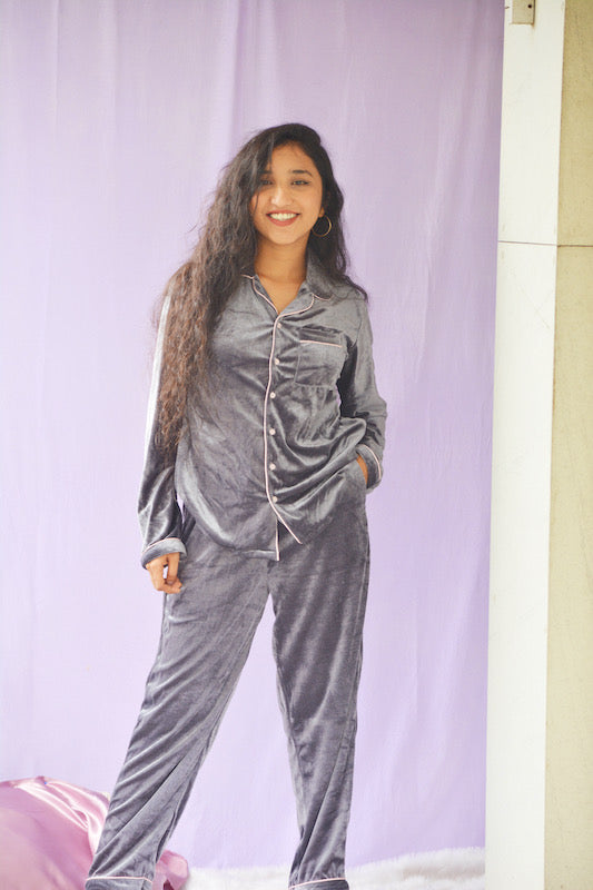 chilling honey-Comfy Nights