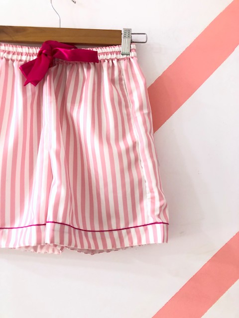 chilling honey-Comfy Nights