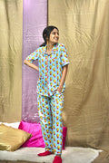 chilling honey-Comfy Nights