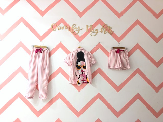 chilling honey-Comfy Nights