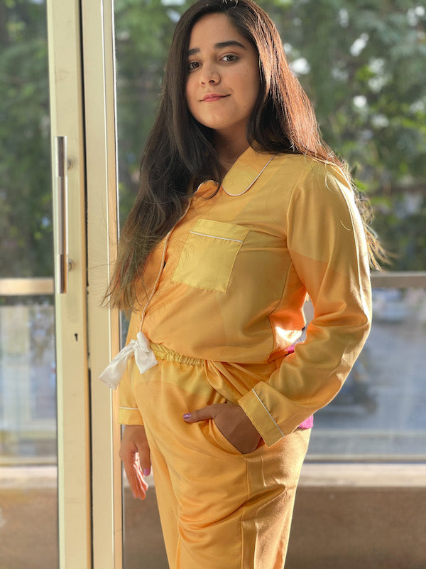 chilling honey-Comfy Nights